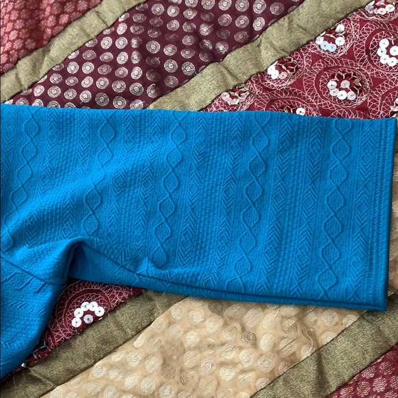 Short dress with half sleeves - Picture 4 of 7